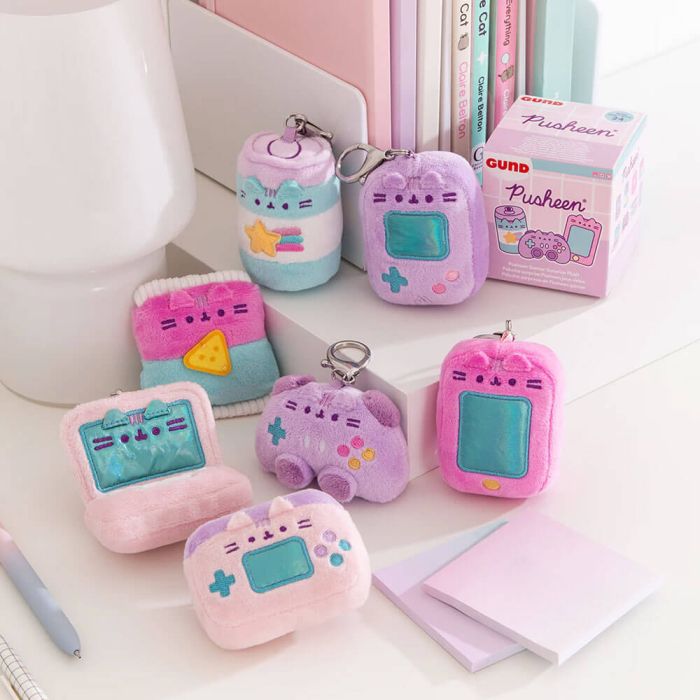 Blind Box: Pusheen Gamer Girl Series #24