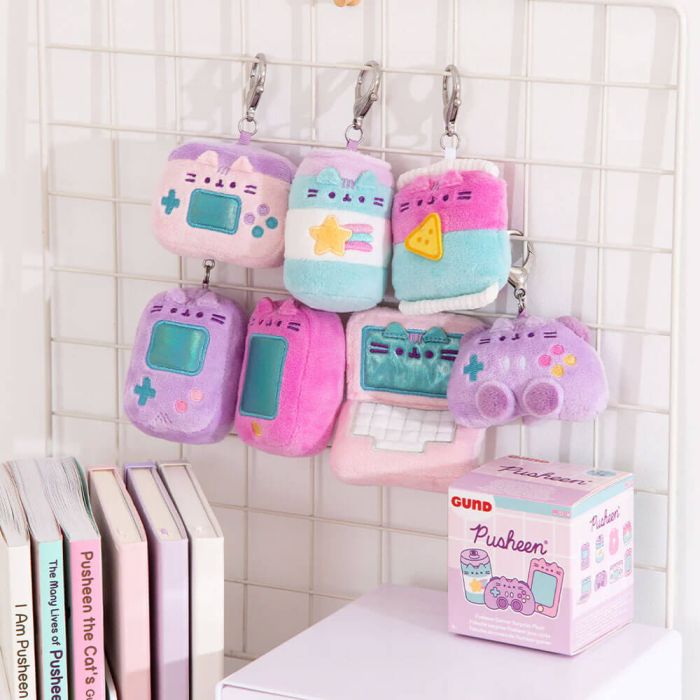 Blind Box: Pusheen Gamer Girl Series #24