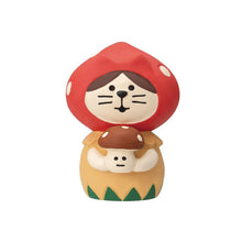 Load image into Gallery viewer, Decole Concombre Figurine - Mushroom Forest - Cat Hood Mushroom Red
