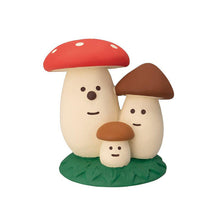 Load image into Gallery viewer, Decole Concombre Figurine - Mushroom Forest - Mushroom Family
