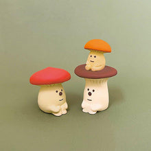 Load image into Gallery viewer, Decole Concombre Figurine - Mushroom Forest - Elingi Mushroom
