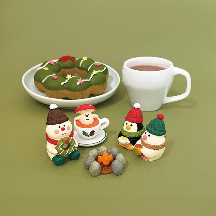 Decole Concombre Figurine - Christmas in Mushroom Forest -Sparrow