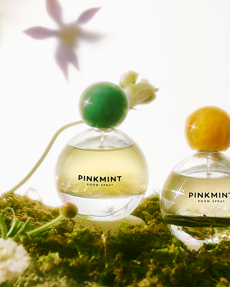 Pinkmint Candle Blooming Solo Room Spray Crystal Infused