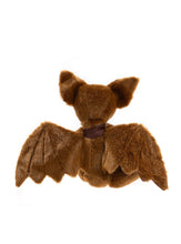 Load image into Gallery viewer, Charlie bears Bat-Pippy Strell 23cm
