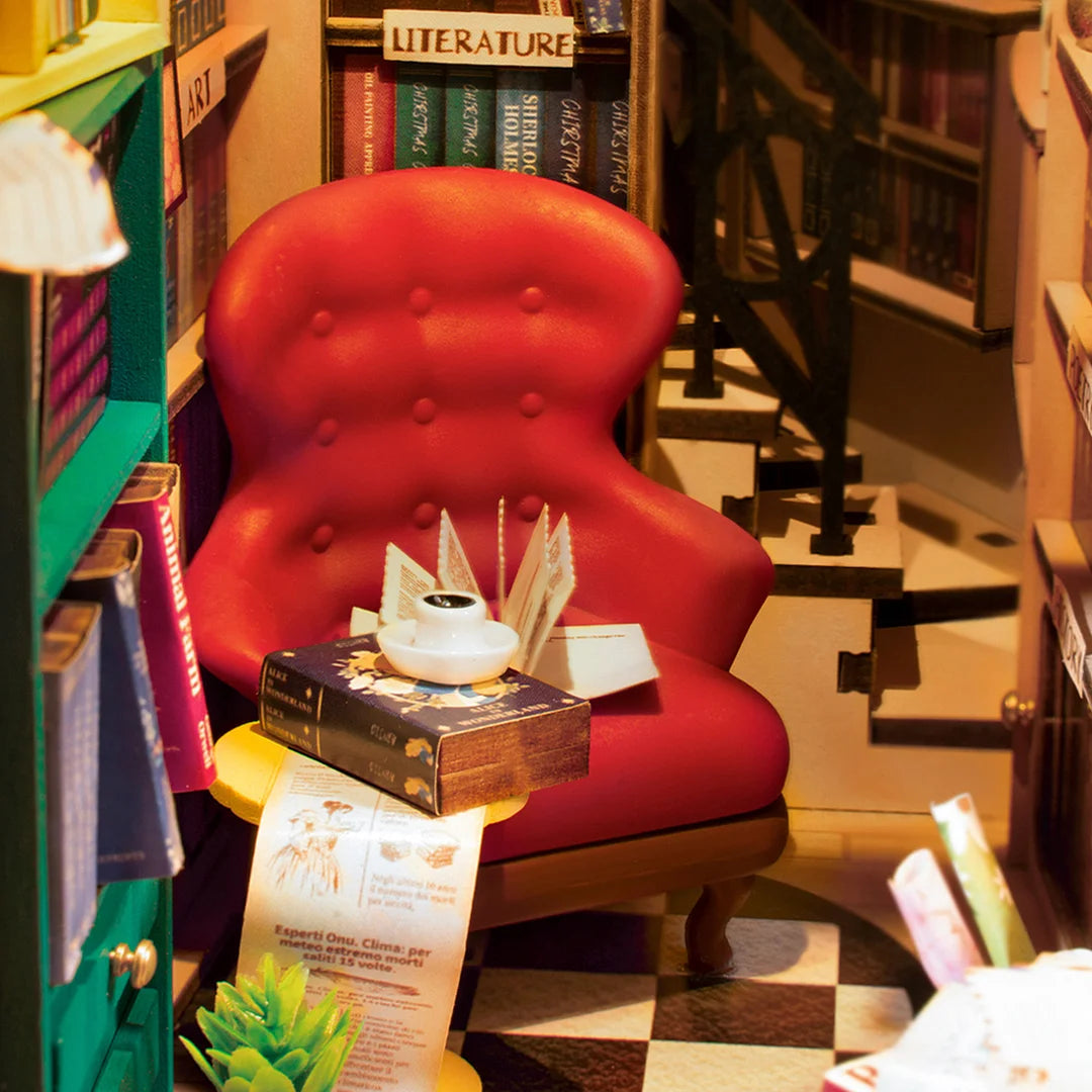 Robotime Rolife DIY Book Nook Bookstore TGB07