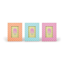 Load image into Gallery viewer, isGift Happy Mondays 4x6&quot; Photo Frame
