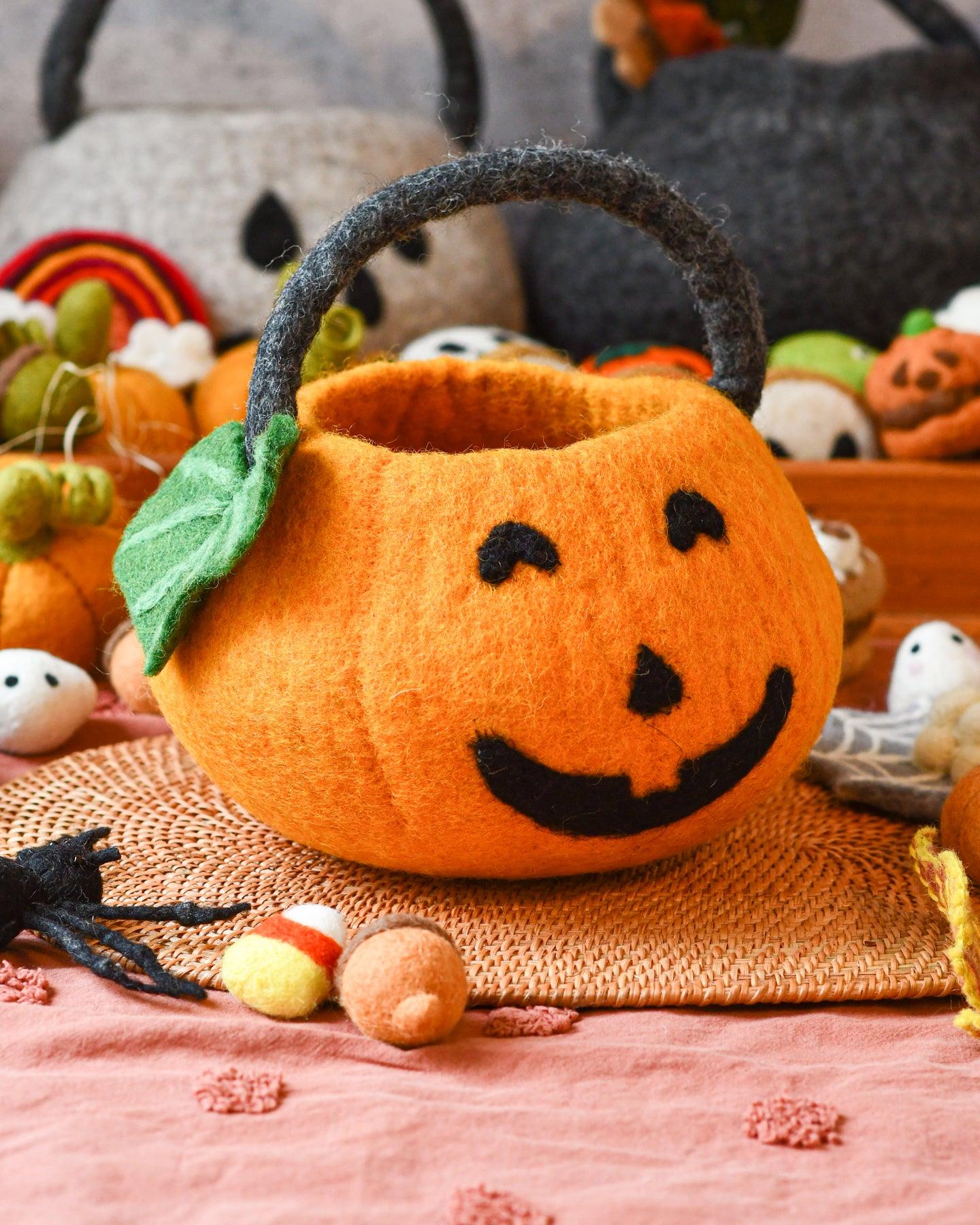 Tara Treasures - Felt Jack O'Lantern Pumpkin Bag