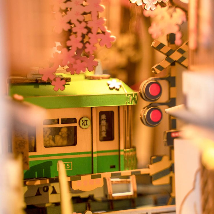 Robotime Rolife DIY Book Nook Sakura Densya TGB01