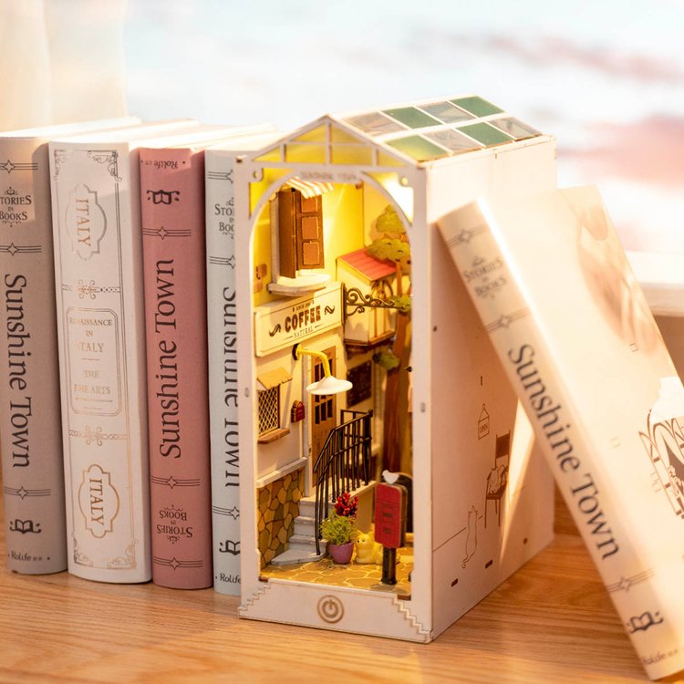 Robotime Rolife DIY Book Nook Sunshine Town TGB02