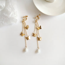 Load image into Gallery viewer, Luninana Clip-on Earrings - Golden Butterflies YBY005
