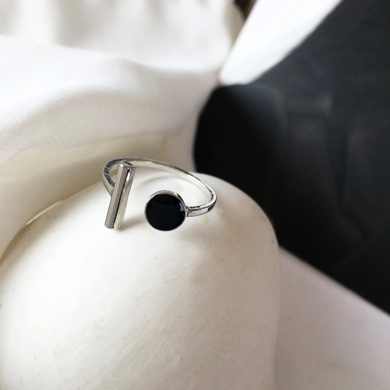 Luninana Ring - Shadow Signet Ring YBY016