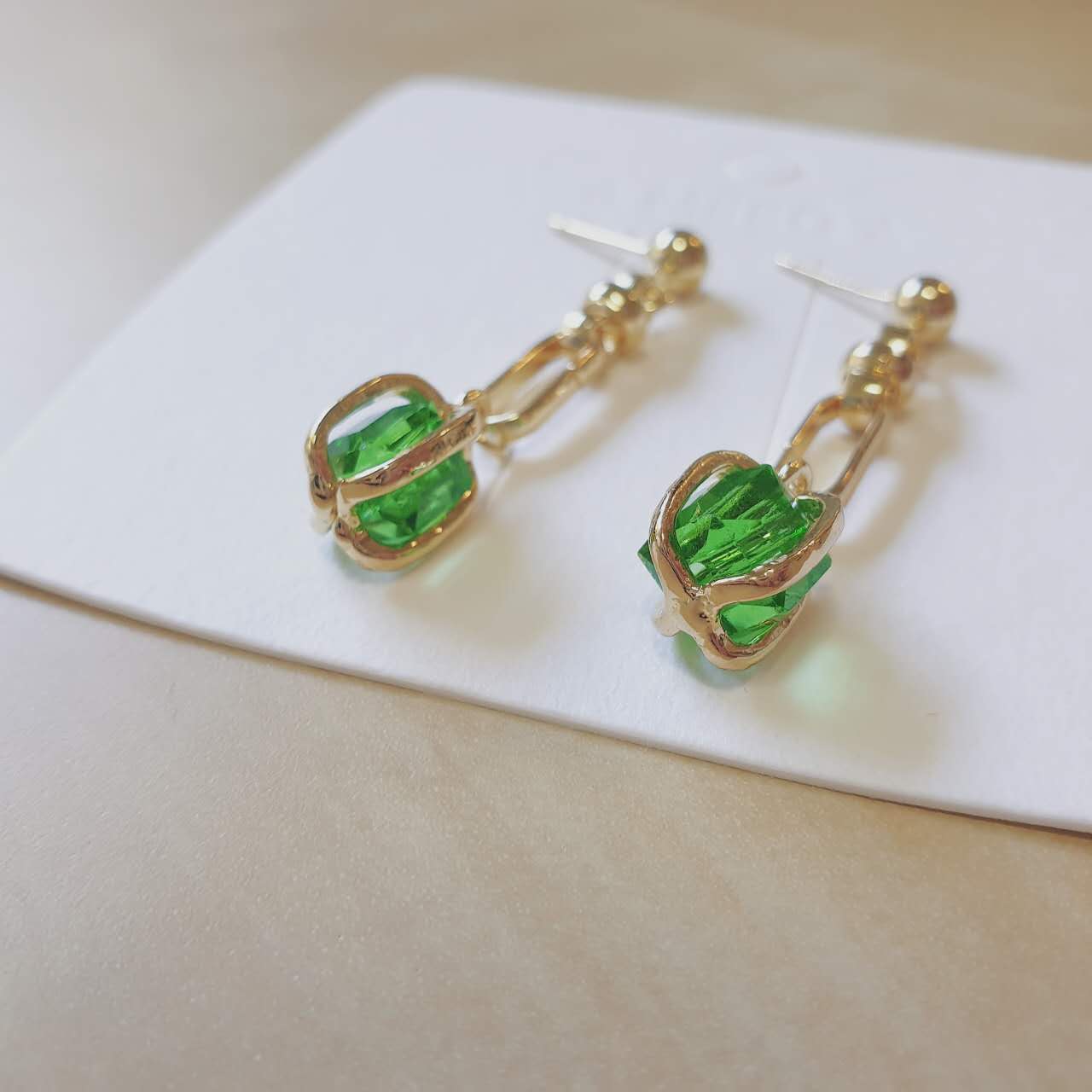 Luninana Earrings - Golden Green Crystal Earrings YX018