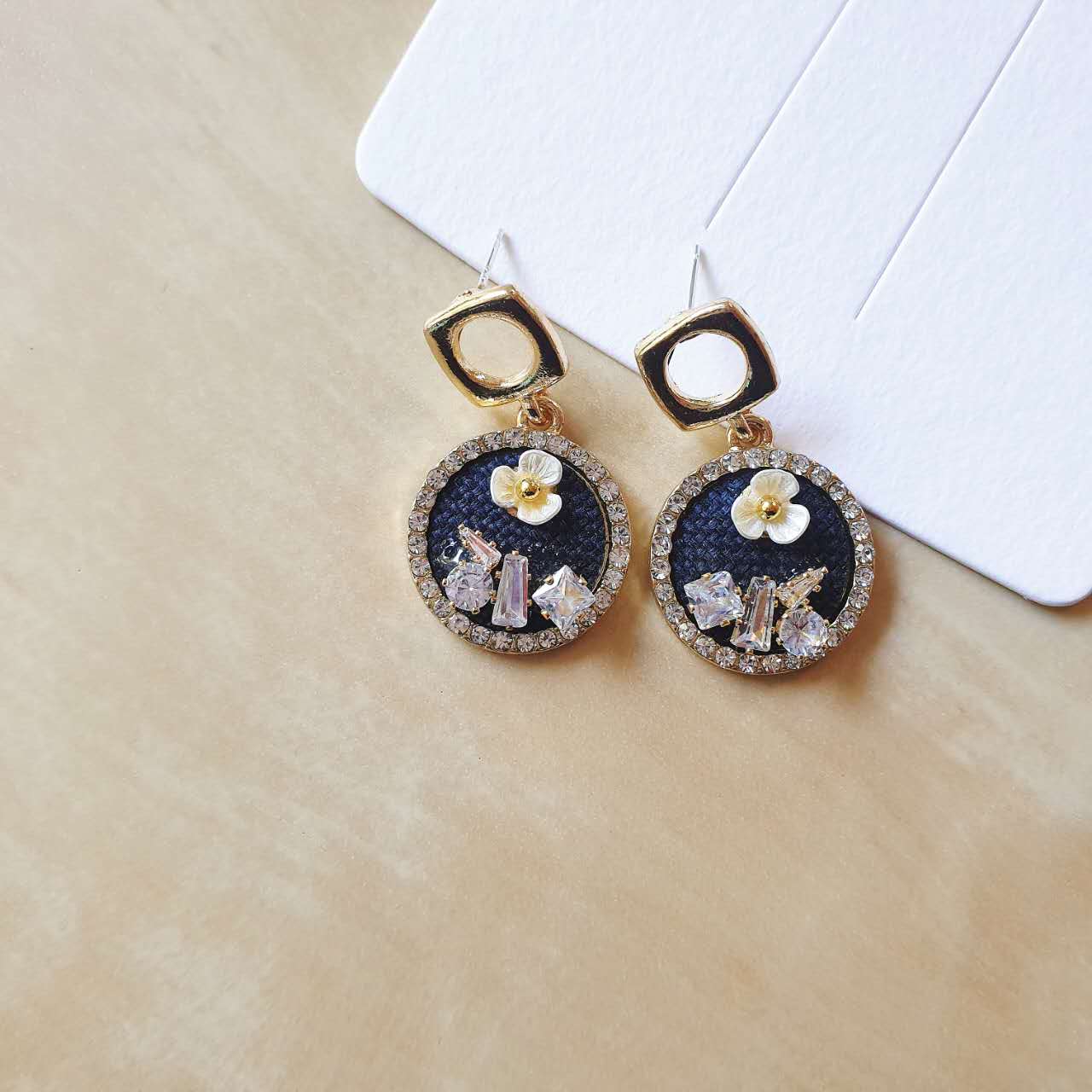 Luninana Earrings - French Styles Crystal Flower Earrings YX009