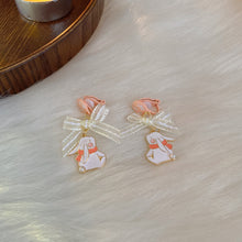 Load image into Gallery viewer, Luninana Clip-on Earrings - White Bunny With Scarf Earrings YBY091
