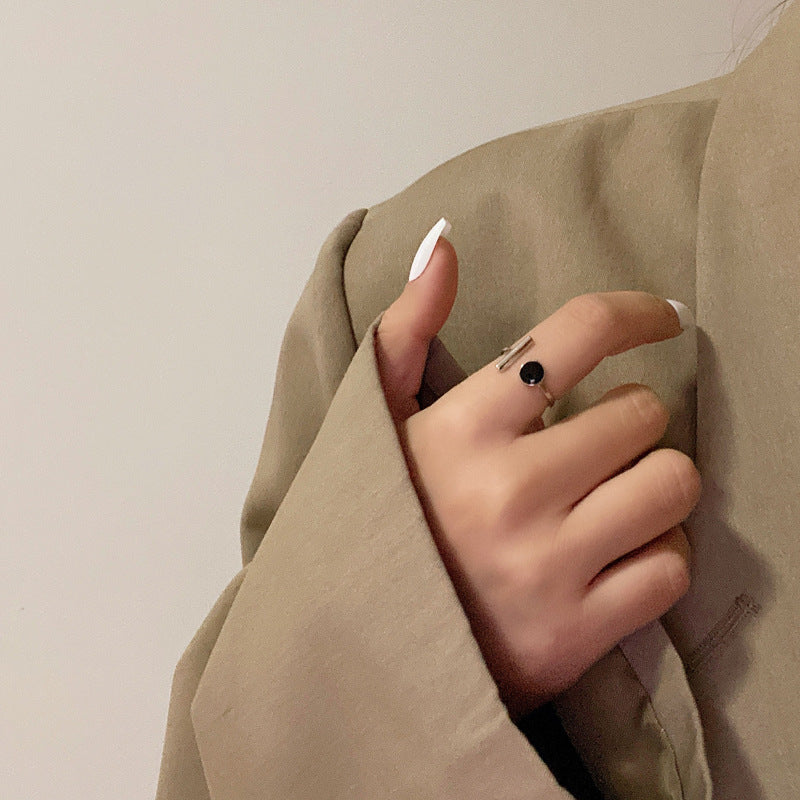 Luninana Ring - Shadow Signet Ring YBY016