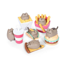 Load image into Gallery viewer, Pusheen Mystery Minis Series 3
