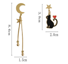 Load image into Gallery viewer, Luninana Earrings -  Mismatch White Cat Earrings YBY007
