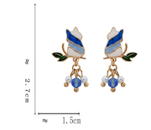 Load image into Gallery viewer, Luninana Earrings - Blue Cat with Tassel Pearls Earrings YBY085
