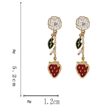 Load image into Gallery viewer, Luninana Earrings - Strawberry Floral Earrings YBY086
