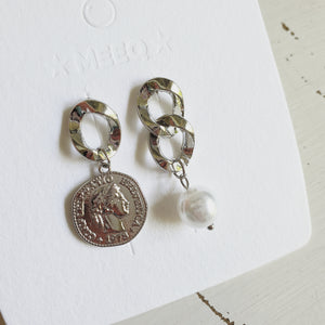 Luninana Earrings - Coin Dangle with Pearl Earrings YBY046