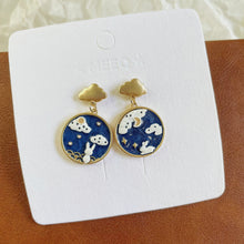 Load image into Gallery viewer, Luninana Earrings - Star Gazing Bunny Round Earrings YBY055
