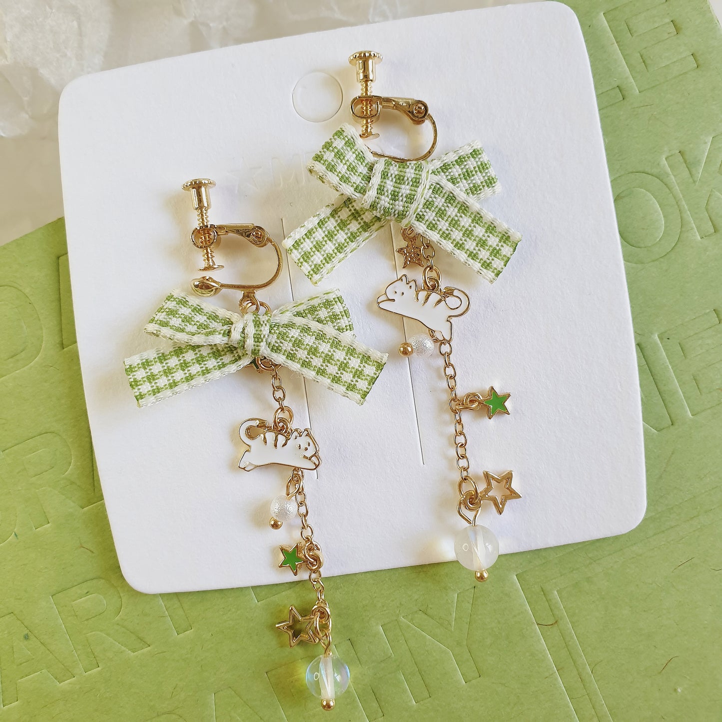 Luninana Clip-on Earrings - Green Ribbon Kitty Earrings YBY060