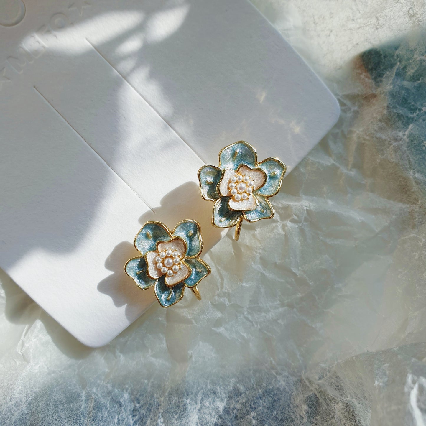 Luninana Clip-on Earrings -  Vintage Blue Flower Earrings LL008