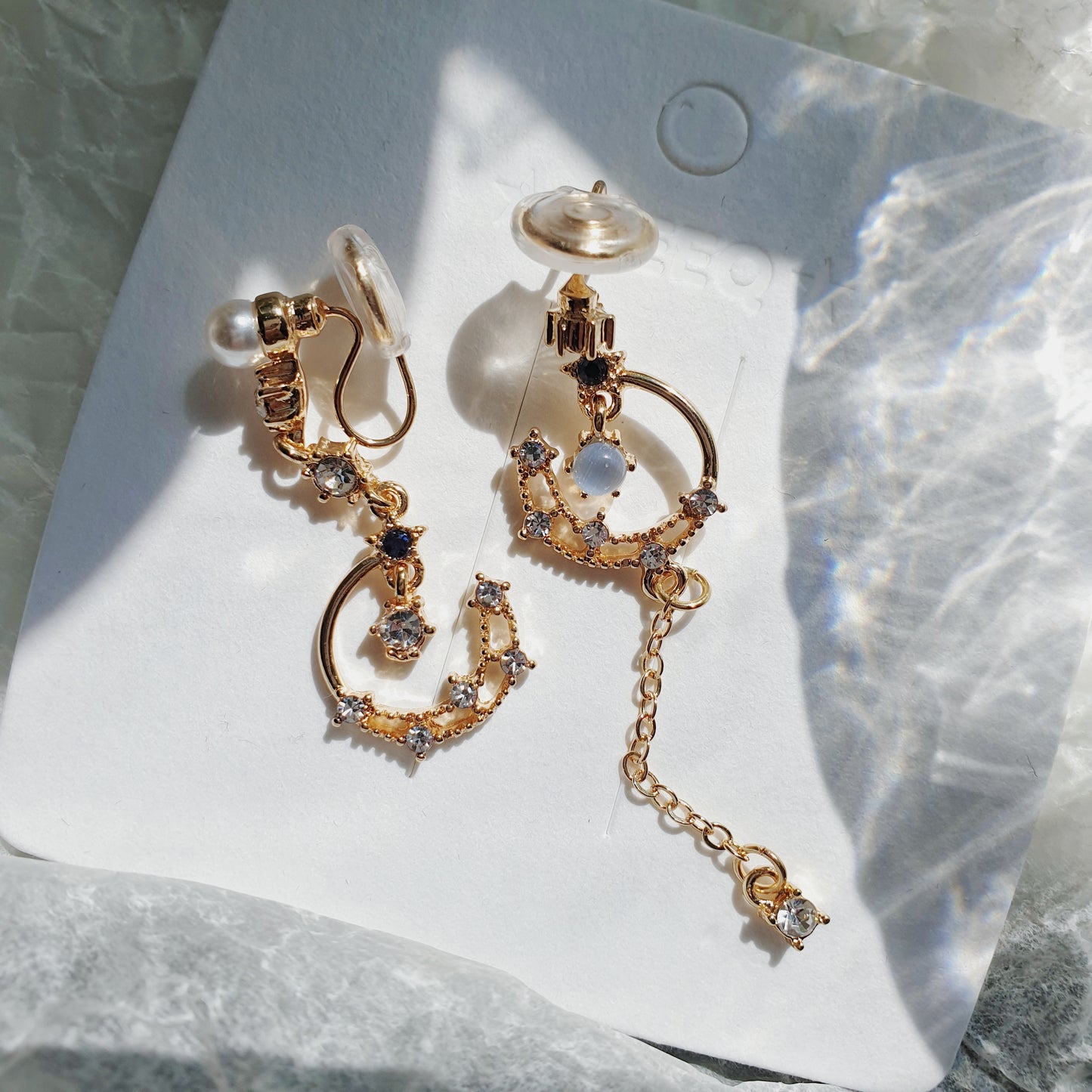 Luninana Clip-on Earrings -  Hanging Moon with Pearl Earrings LL014