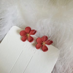 Luninana Clip-on Earrings -  Red Flower with Golden Pistil Earrings LL018