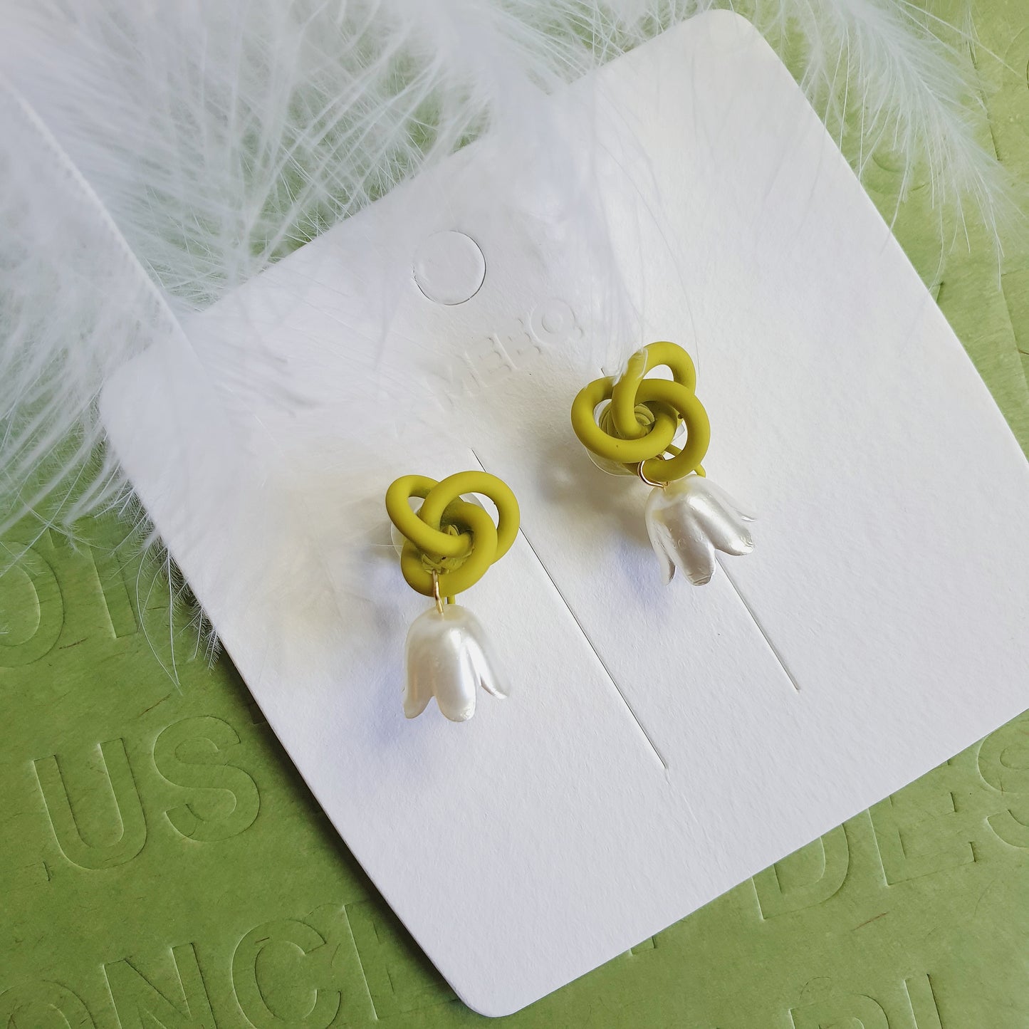 Luninana Clip-on Earrings -  White Bluebell with Light Green Knot Earrings LL021