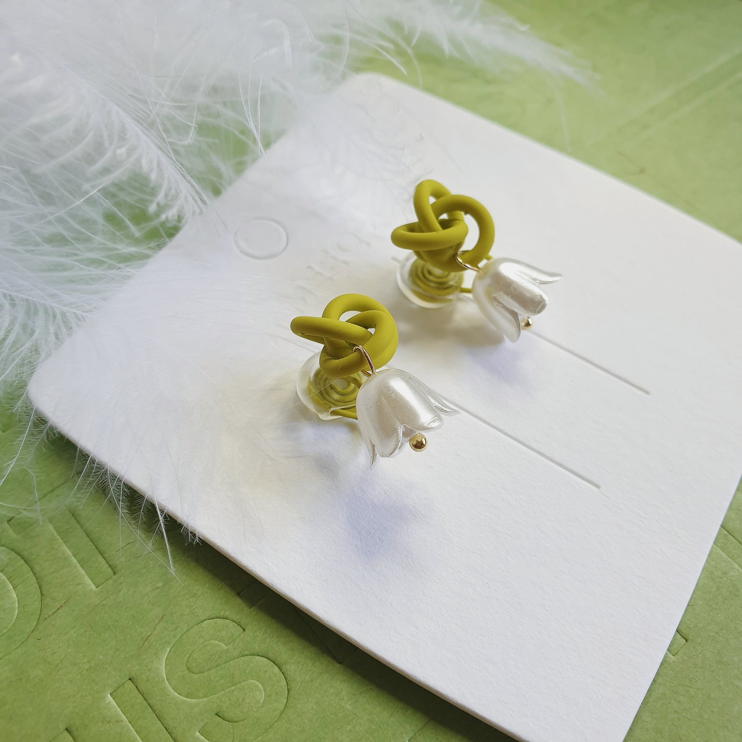 Luninana Clip-on Earrings -  White Bluebell with Light Green Knot Earrings LL021