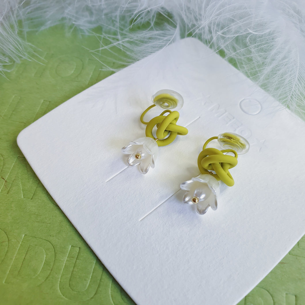 Luninana Clip-on Earrings -  White Bluebell with Light Green Knot Earrings LL021
