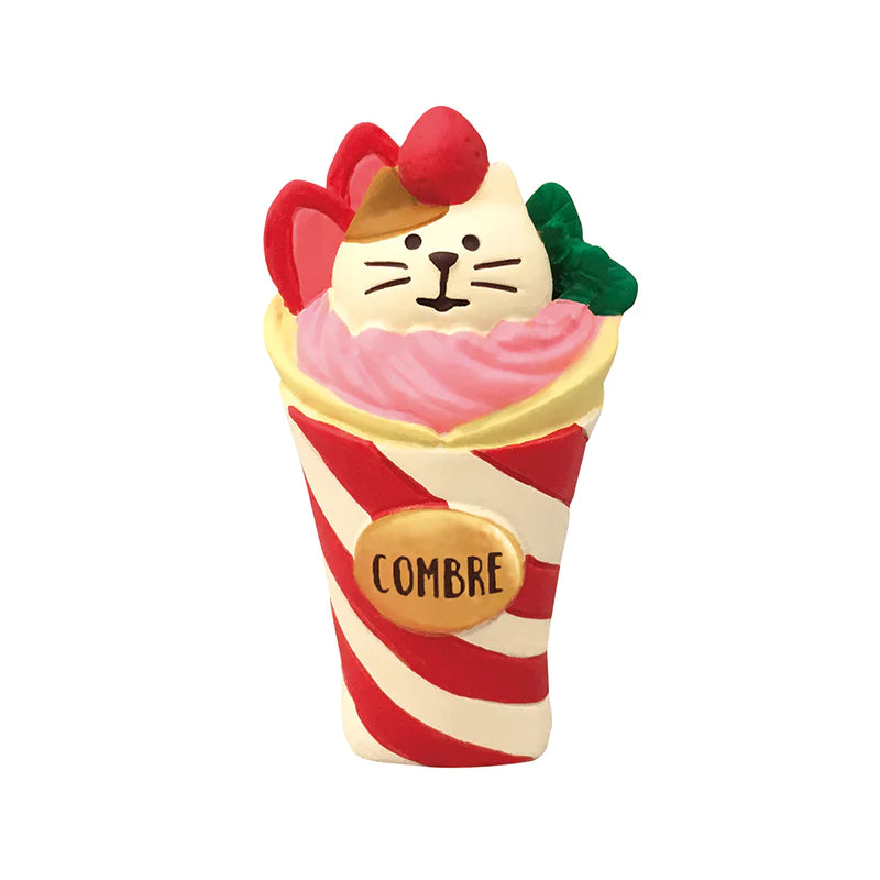 Decole Concombre Figurine - Christmas Party - Strawberry Crêpe